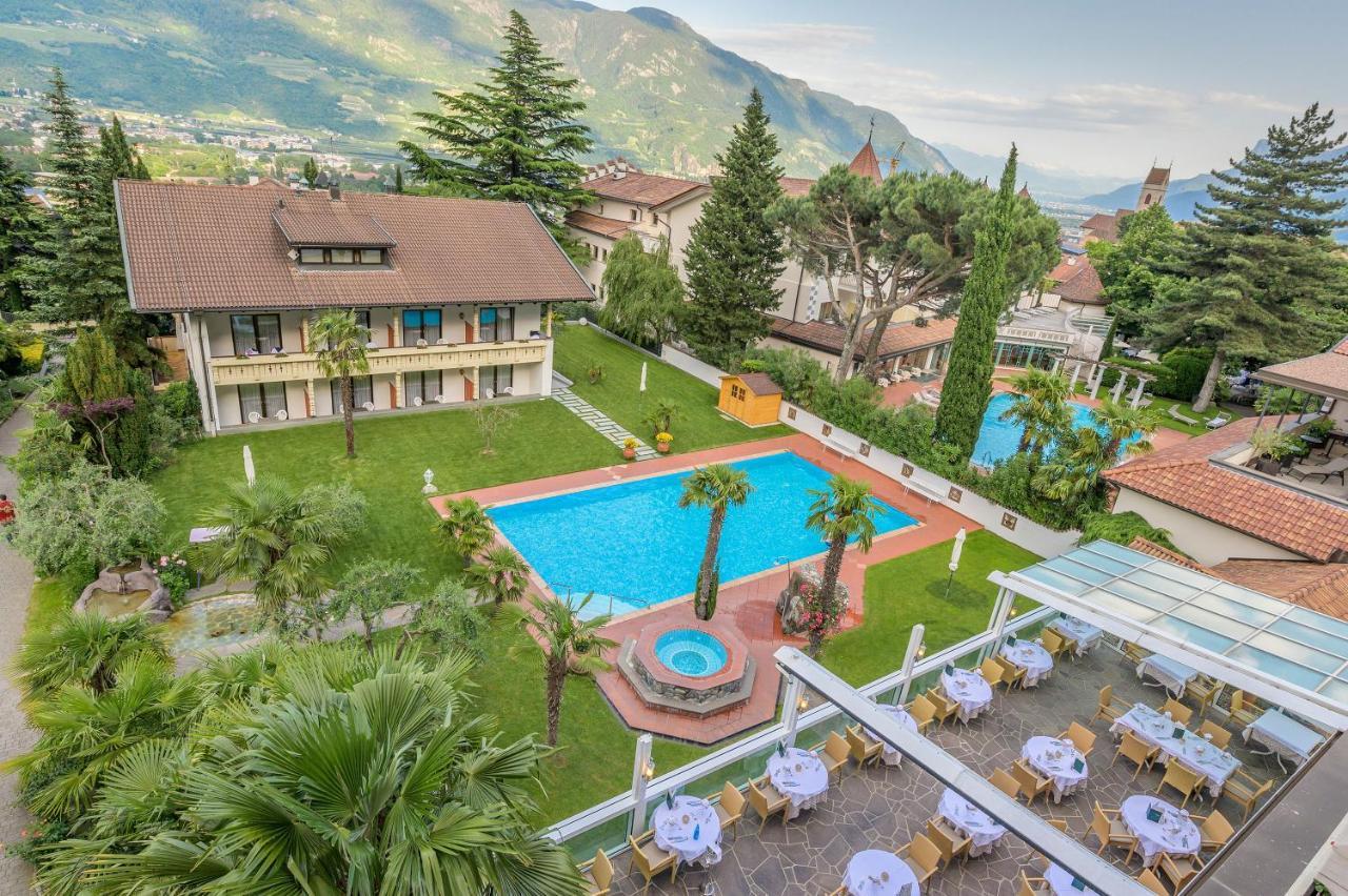 Glanzhof Hotel & Apartments Marlengo Exterior photo