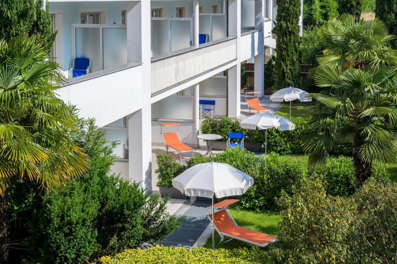 Glanzhof Hotel & Apartments Marlengo Exterior photo