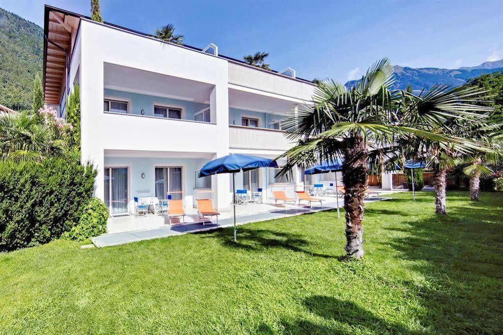 Glanzhof Hotel & Apartments Marlengo Exterior photo